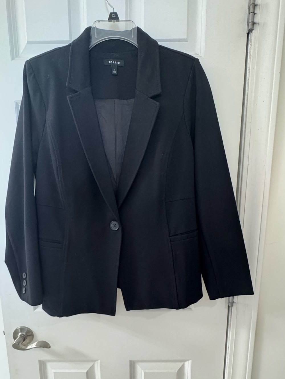 torrid Black Tailored Single-Button Blazer size 1 (14/16W)